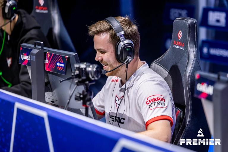 CS analyst and commentator Pimp tells his story in the new documentary series Away From Keyboard