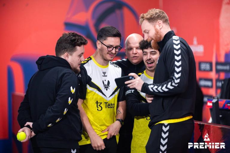 vitality zywoo apex flamez spinx
