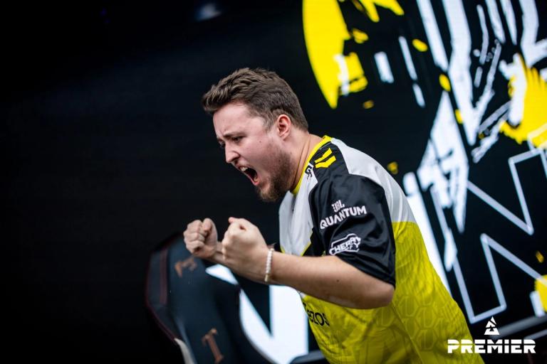 vitality apex mezii flamez zywoo spinx XTQZZZ fall final