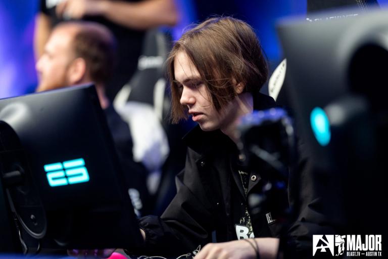 CS analyst and commentator Pimp tells his story in the new documentary series Away From Keyboard 